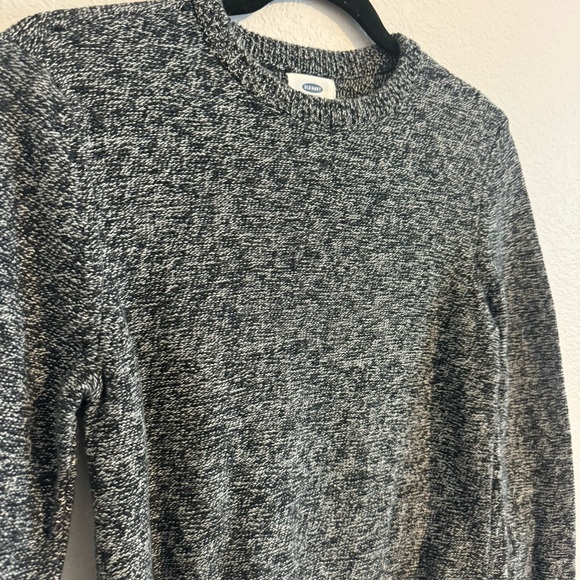 Bundle  - Tucker + Tate in Gray and Old Navy in Black & White. Size Boys… - Picture 12 of 16